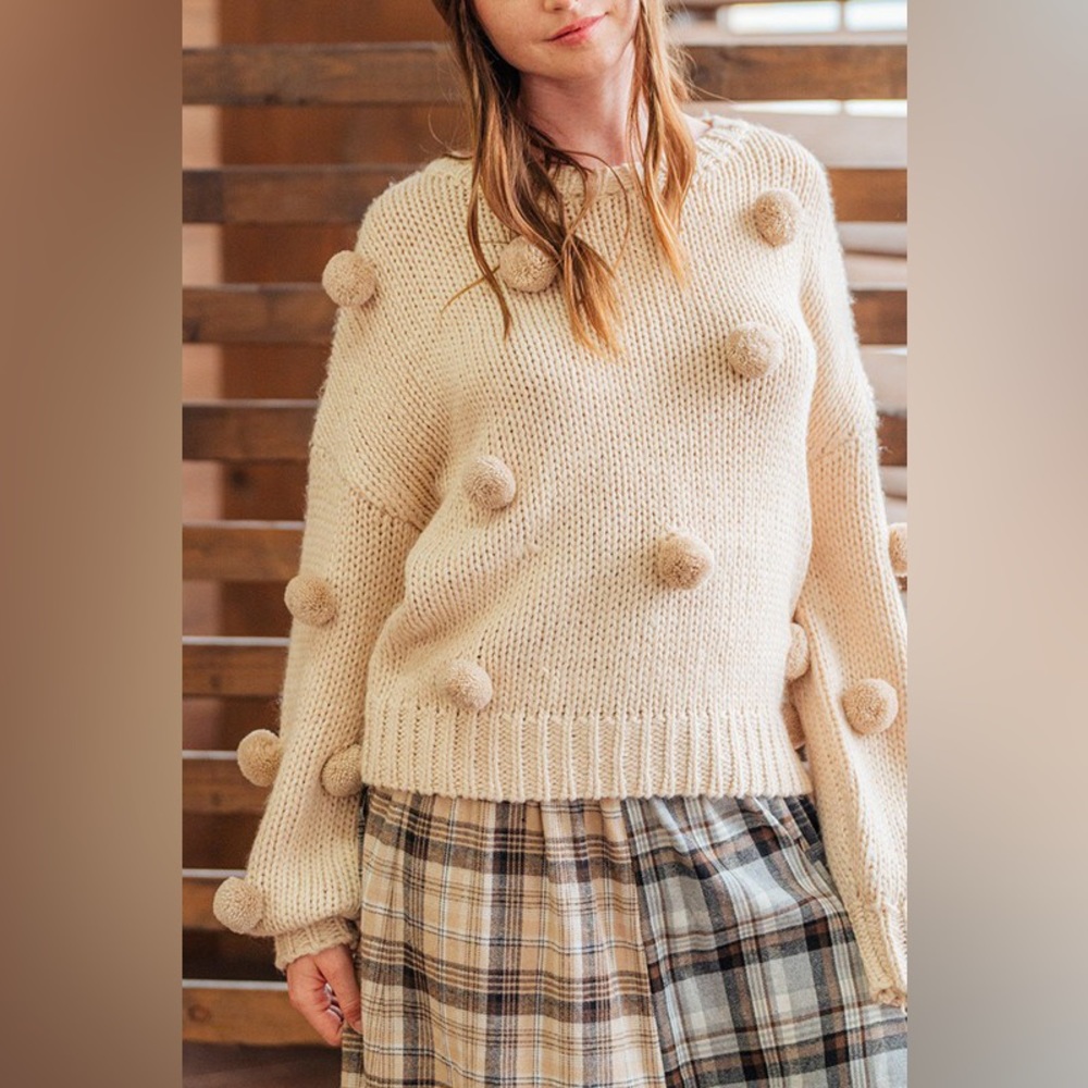 Women’s Pom Pom Knit Sweater in Cream